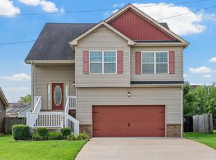 305 Ferdinand Ln, Oak Grove, KY 42262