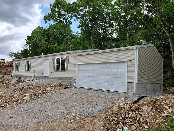 4th image of 214 Woodbridge Estates Dr