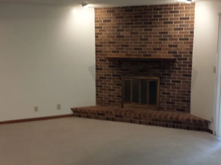 6423 Boxelder Dr — Photo 7