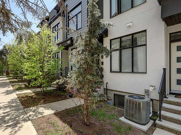 3rd image of 408 E 27th Ave NE #111