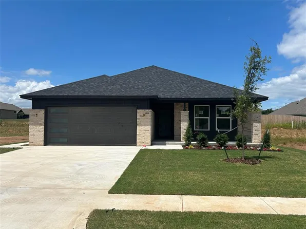 1203 Honeysuckle Hollow Dr, Noble, OK 73068