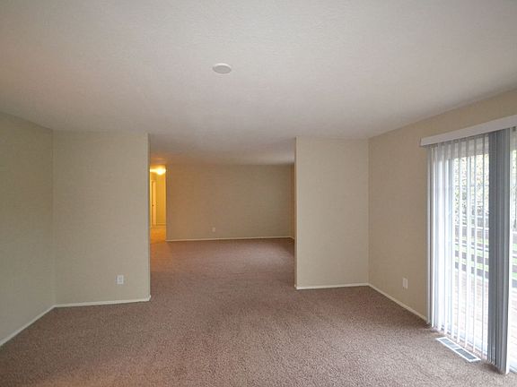 5th image of 2754 Montebello Way