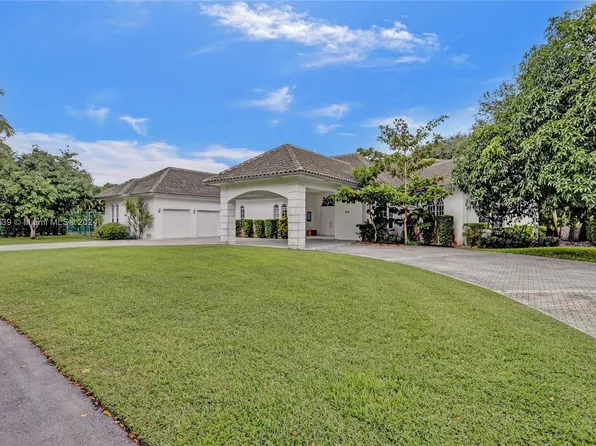 6190 SW 123rd Ter, Pinecrest, FL 33156