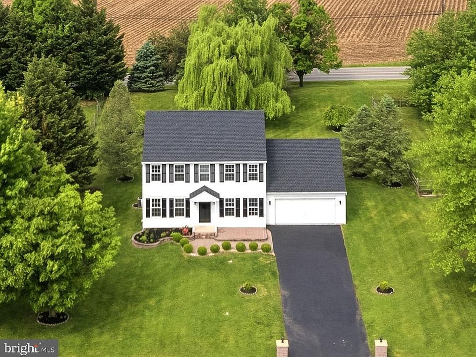 1st image of 121 Cooper Ln