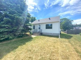 1630 8th St N, Fargo, ND 58102