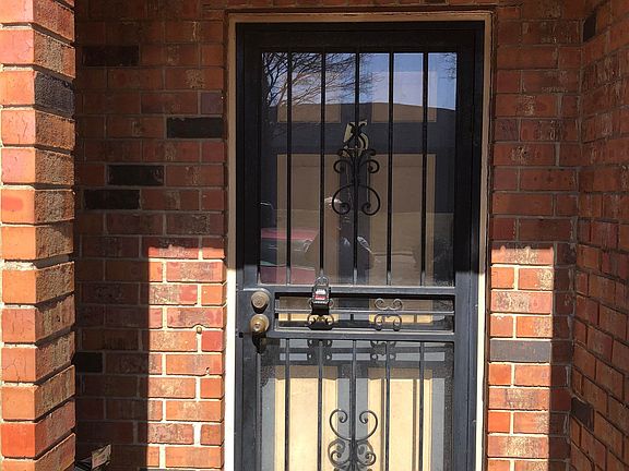 2nd image of 5326 Airways Blvd #5