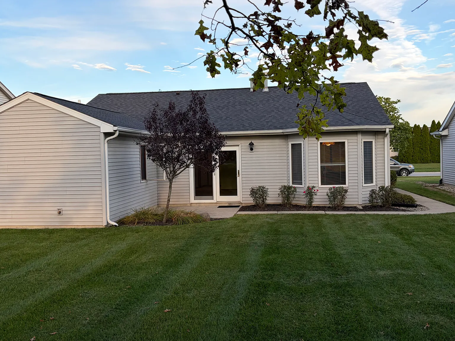 3 bed, 1185 sqft, $1,795 — Photo 2