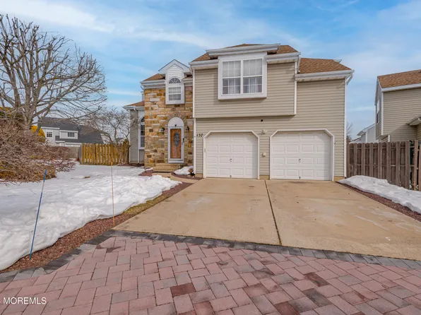 137 Kentucky Way, Freehold, NJ 07728