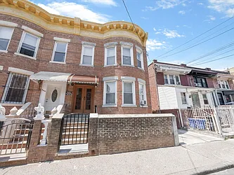 452 Lincoln Avenue #HSE image 1 of 23