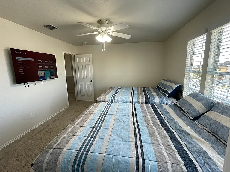 3738 Gallery Wls — Photo 103