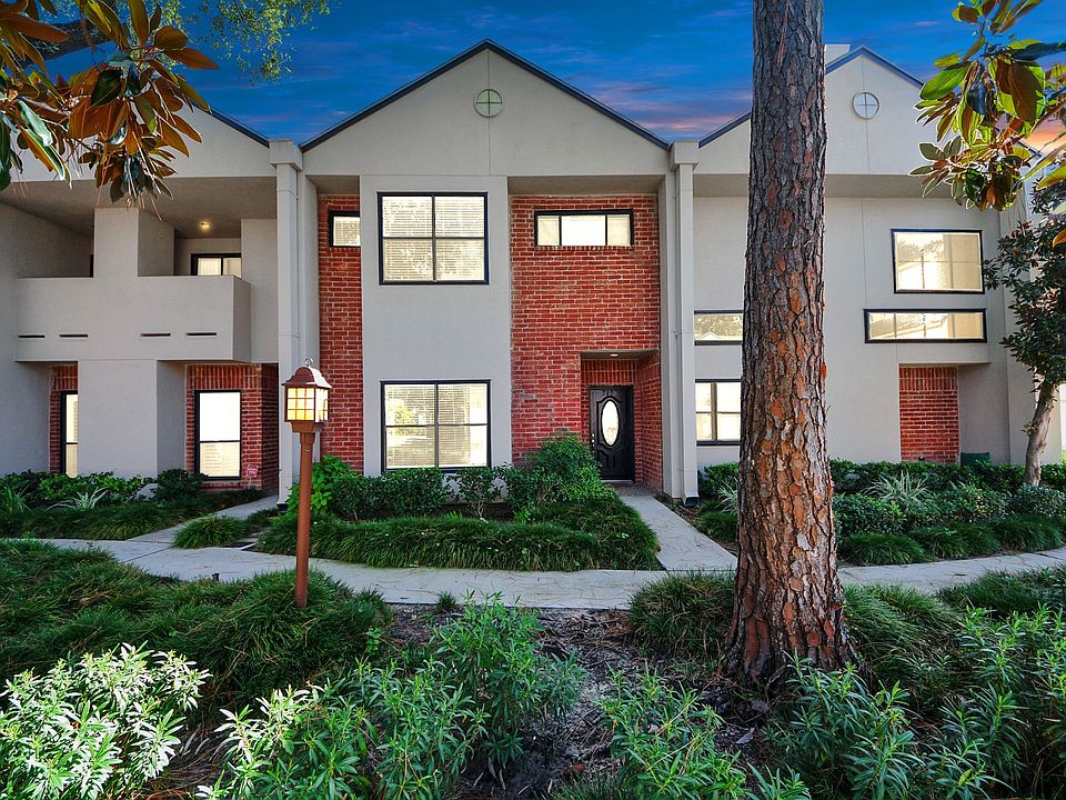 1st image of 2468 Bering Dr #2468