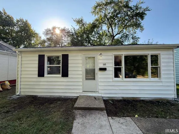 209 Hendricks St, Mishawaka, IN 46544