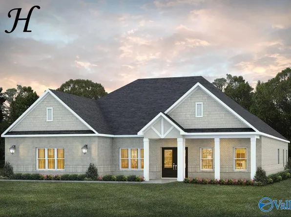 6045 Margie Collins Dr SE, Owens Cross Roads, AL 35763