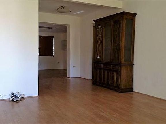 5th image of 240 NW 129th St