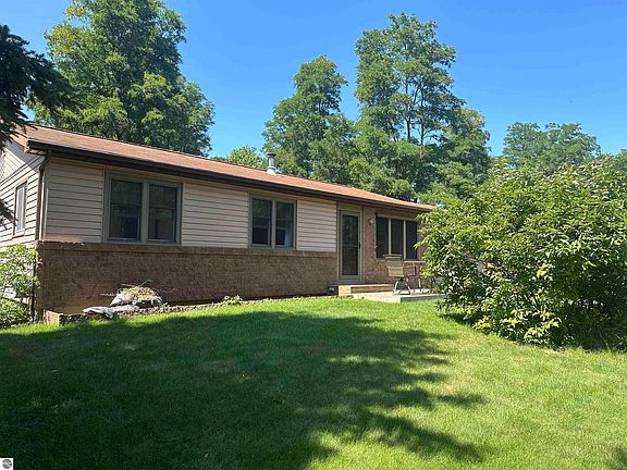 4th image of 2286 Sandwood Dr