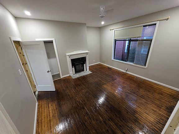 3rd image of 400 E Mulberry St #B