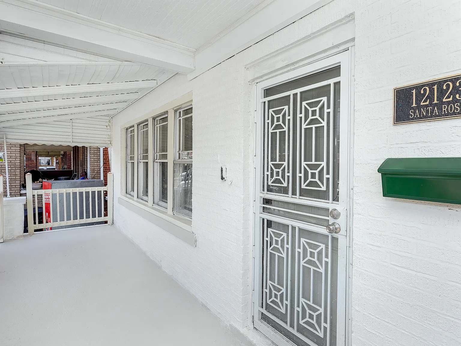 2 bed, 1680 sqft, $1,000 — Photo 2