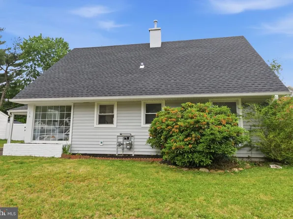 16 Bently Ln, Willingboro, NJ 08046