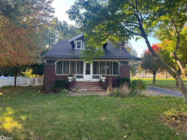 2107 S 11th St, Oskaloosa, IA 52577