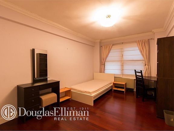 5th image of 140 E 56th St APT 3F