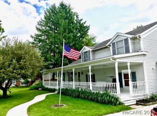 2569 Hall Dr, Lima, OH 45806