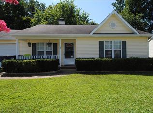 142 Fraizer Creek Rd, Winston Salem, NC 27105