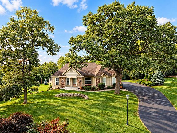 2nd image of 211 Kummrow COURT