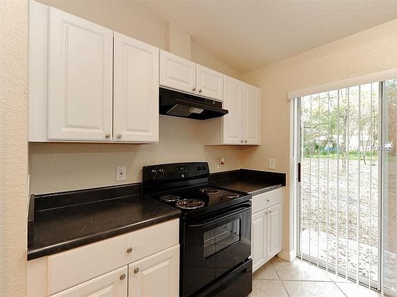4th image of 8524 N Ashley St