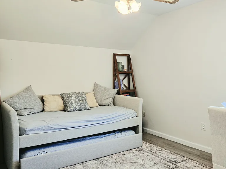 34 Margaret Dr — Photo 15
