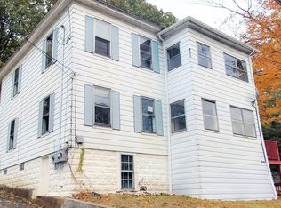 17 Sand St, Gardner, MA 01440