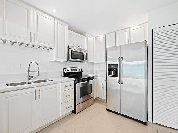 2nd image of 15685 SW 82nd Circle Ln APT 216
