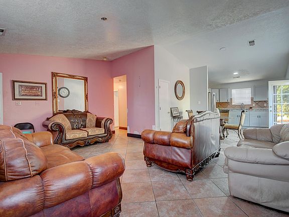 4th image of 2305 Desertwood Dr SW