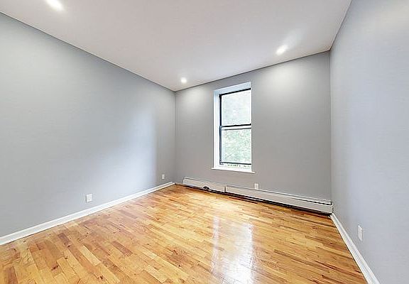 4th image of 247 New York Ave #22