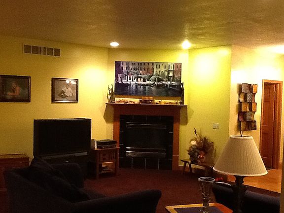 4th image of 1195 Marie Dr