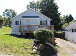 1114 Layton Rd, Butler, PA 16001