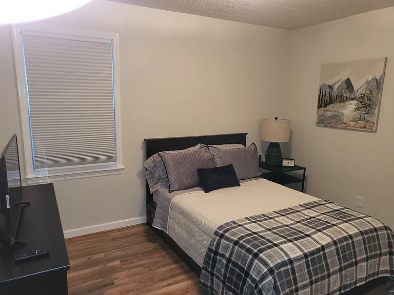 1604 Dalloz Rd #B — Photo 8