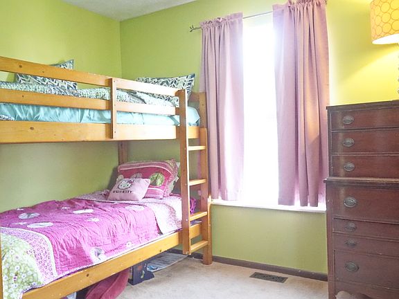 4th image of 1203 Deliquia Dr