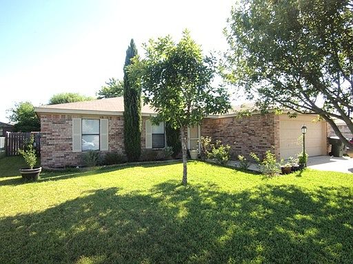1st image of 305 Eric Dr