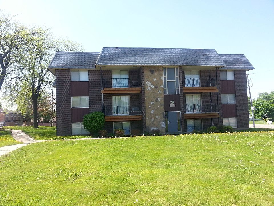 1st image of 3627-3631 N Rockton Ave #3627-308