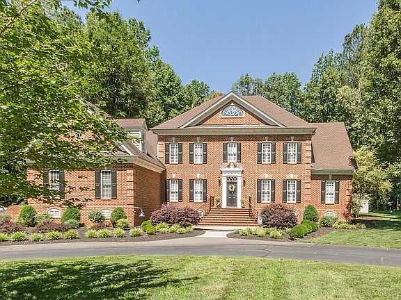2nd image of 15536 Chesdin Landing Ct