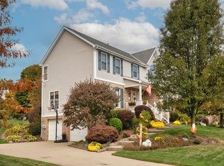 147 Pinehurst Dr, Cranberry Township, PA