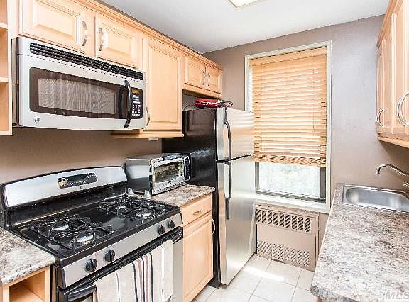 5th image of 20910 41st Ave APT 4R