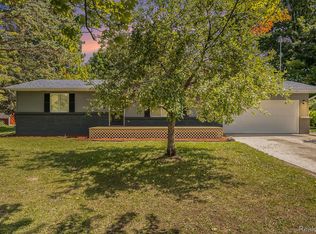 10464 N Clio Rd, Clio, MI 48420