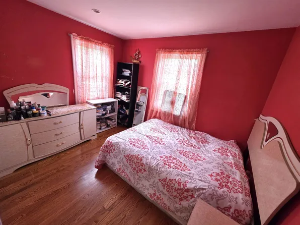 102 Clendenny Avenue image 10 of 20