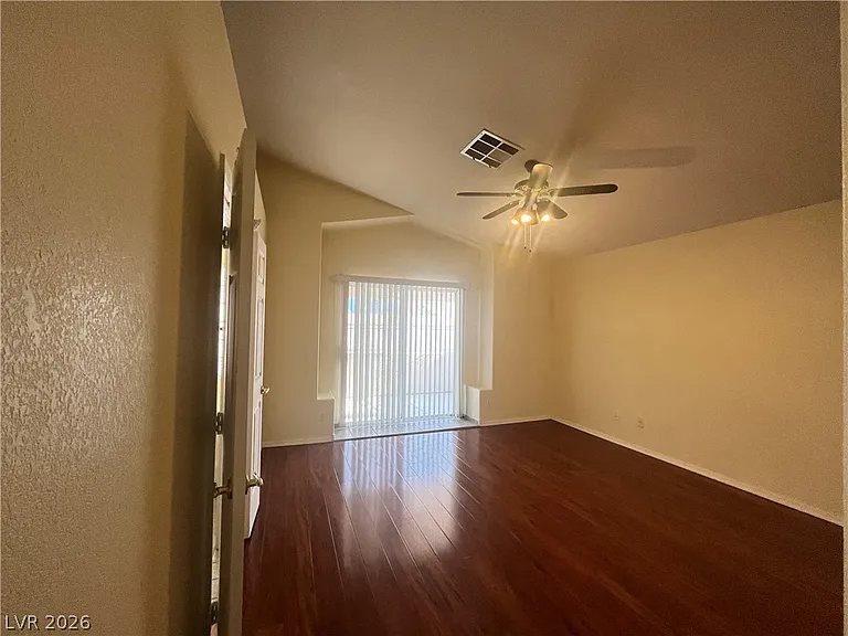 7925 Fall Harvest Dr — Photo 11