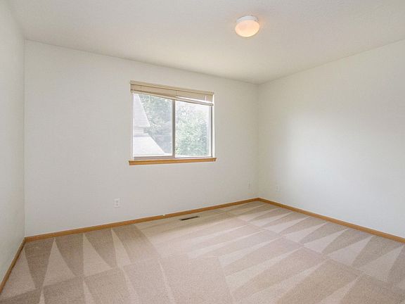 5th image of 229 Washington Ave #47