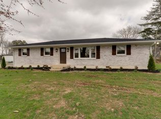 200 Black Patch Dr, Springfield, TN 37172