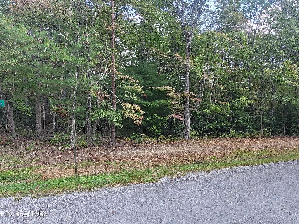 1st image of 126 Knollwood Ln