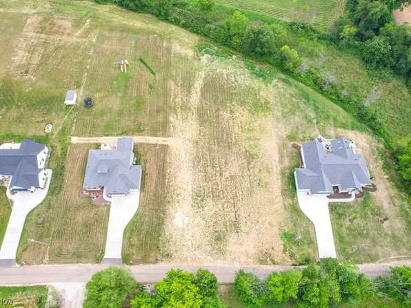 2950 Graybill Rd, Uniontown, OH 44685