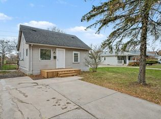 1815 Westminster Ave, Windsor, ON N8T1X3